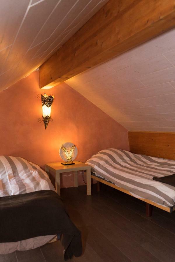 Gite De Corbion Une Envie D'Ailleurs 6Personnes Et Le Pt Bonheur 2 Personnes Leignon Exterior photo